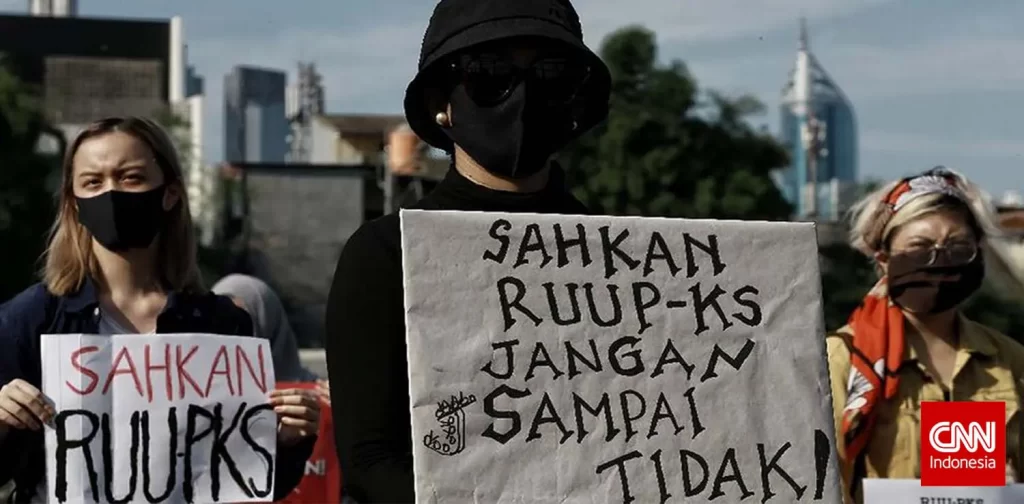 Aksi massa mendesak pengesahan RUU PKS di depan kompleks parlemen, Senayan, Jakarta, 7 Juli 2020 ©CNN Indonesia/Andry Novelino