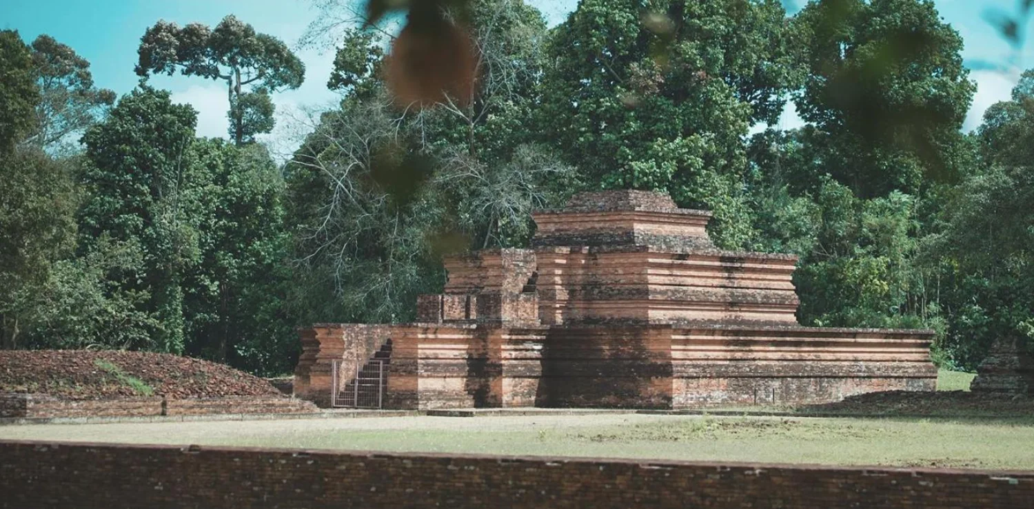 sebuah candi di Kawasan Cagar Budaya Nasional (KCBN) Muarajambi.