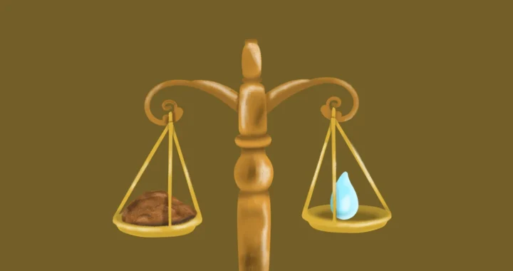 timbangan berisikan tanah dan air