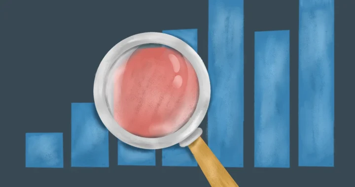 Ilustrasi editorial kaca pembesar berlensa merah muda melayang di atas grafik batang biru dengan latar belakang abu-abu gelap, melambangkan pengawasan data atau keuangan.